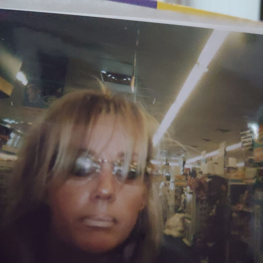 Meet your Posher, Diane
